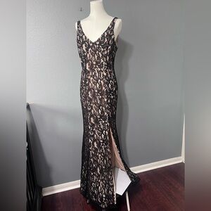 NWT BCBG Generation Black Lace Fit & Flair Mermaid Evening Dress Sz 8 Wedding.